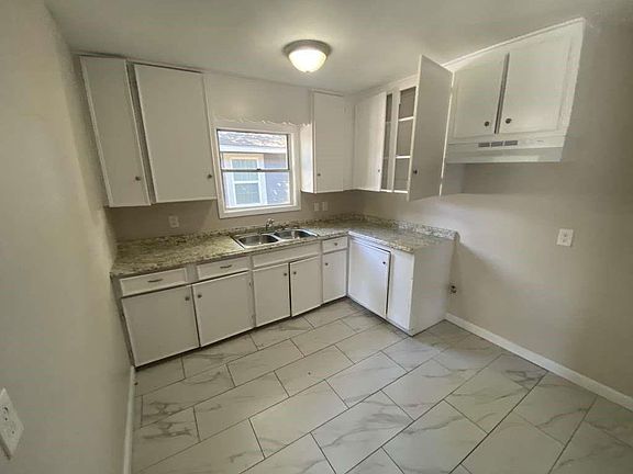 4th image of 3029 Nita St