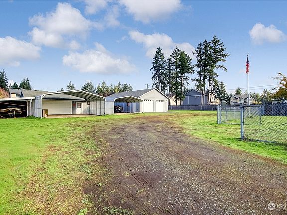 4th image of 3707 187th Street E
