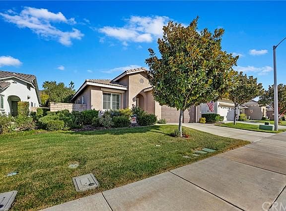 3rd image of 27974 Oakhaven Ln