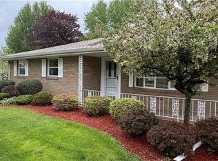 195 Donald Rd, Hermitage, PA 16148