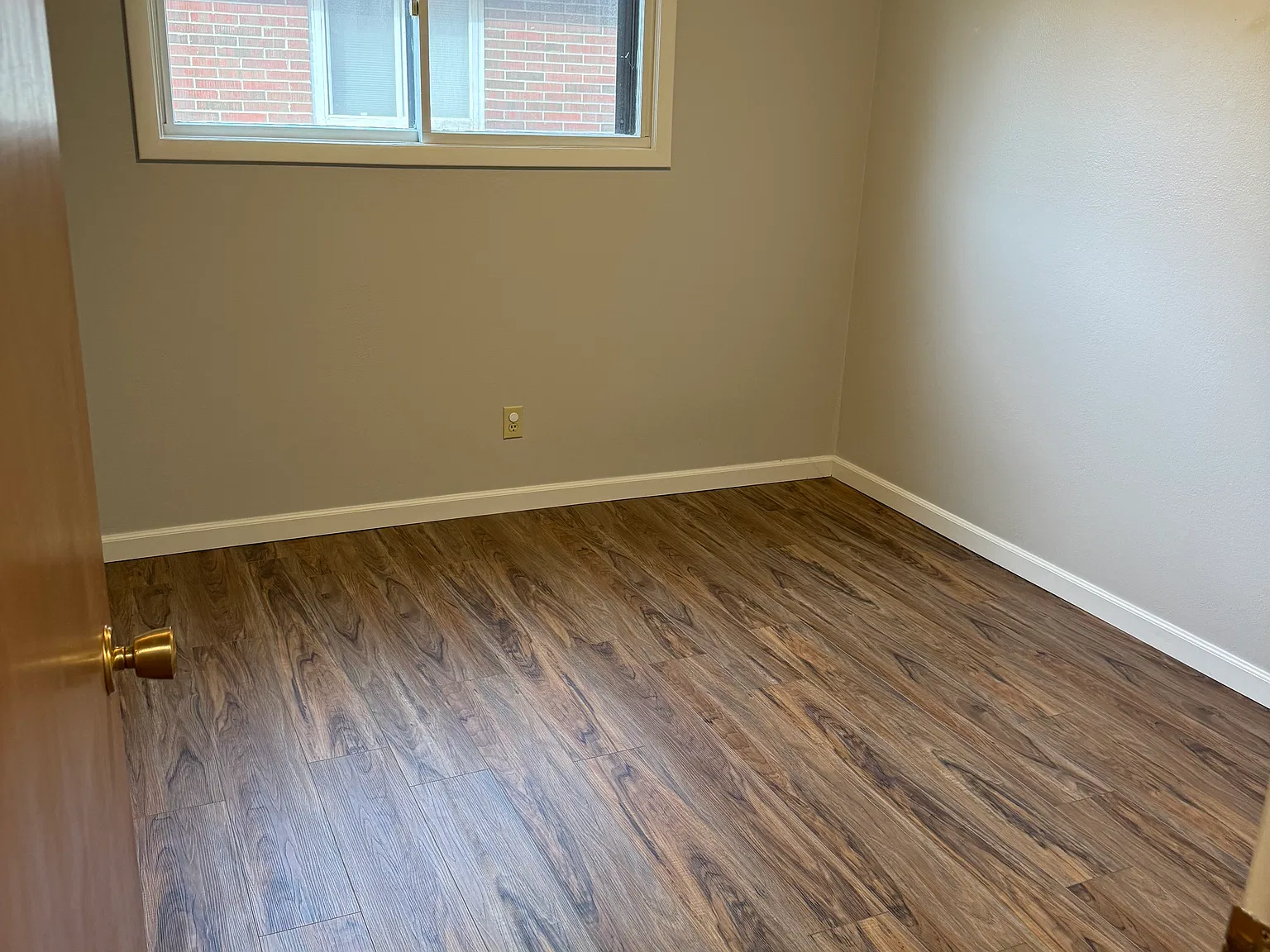 3 bed, $1,350 — Photo 2