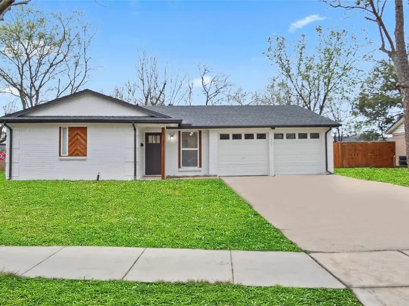 333 W Dorris Dr, Grand Prairie, TX 75051