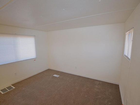 3rd image of 229 N Palm St Trlr 4