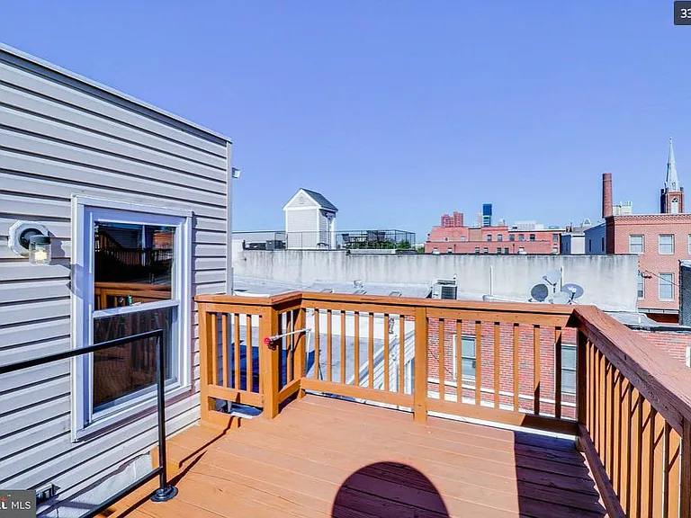 1309 Light St — Photo 26