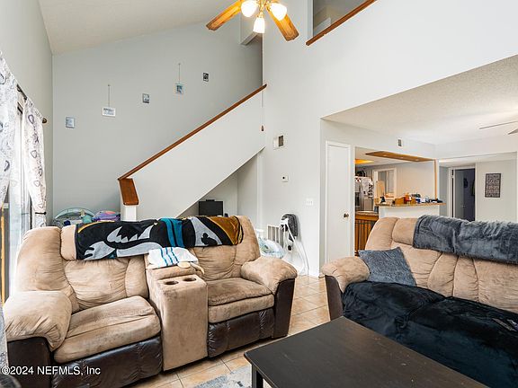 2nd image of 5606 PINEBAY Circle