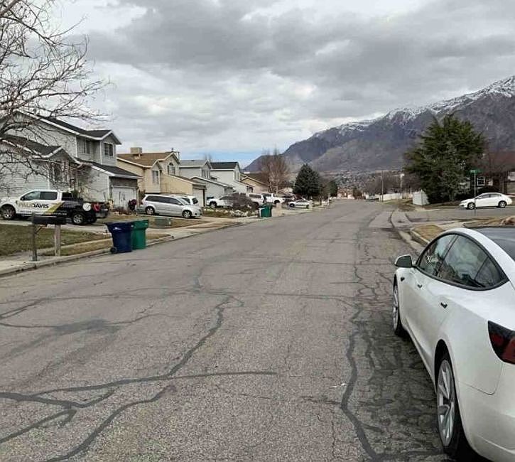 Exterior Neighborhood (street photo)