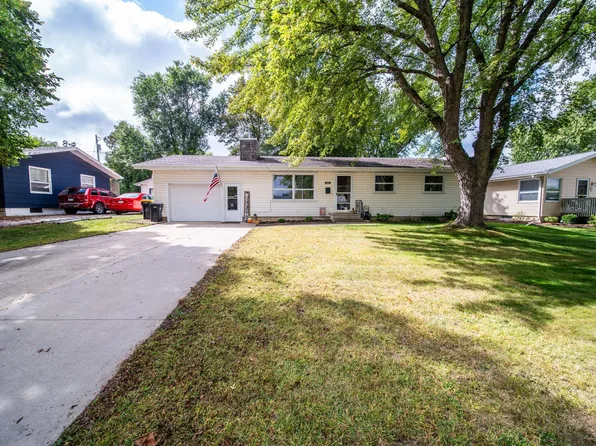 605 5th Ave NE, Stewartville, MN 55976
