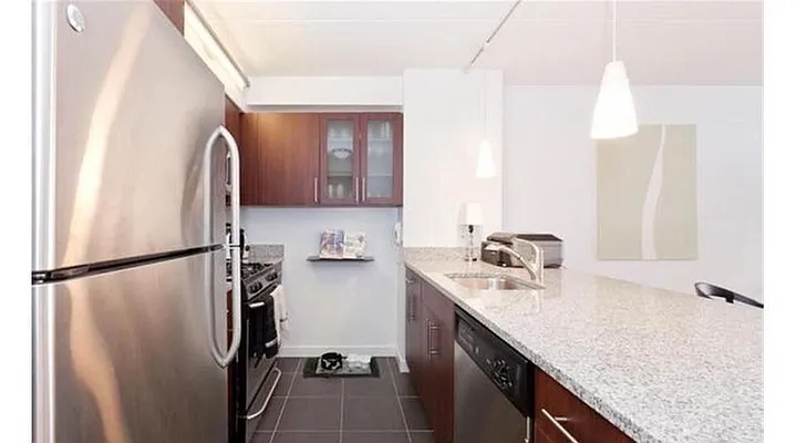 Rented by Sapo Group | media 7