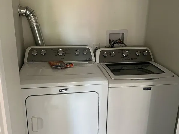 772 Magnolia Ter, Milton, ON L9E 1R4