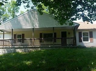 28402 Signboard Rd, Ruther Glen, VA 22546