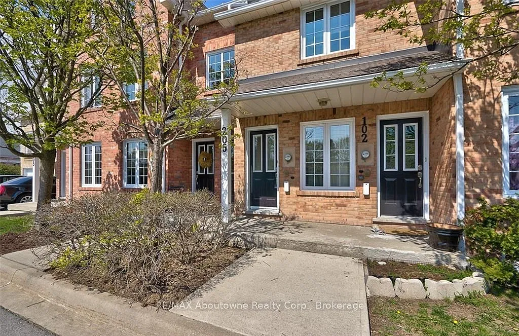 2 bed, $2,900 — Photo 3