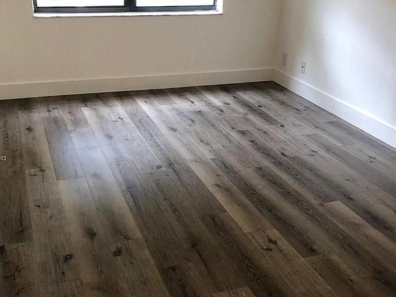 4th image of 8290 Lake Dr APT 241