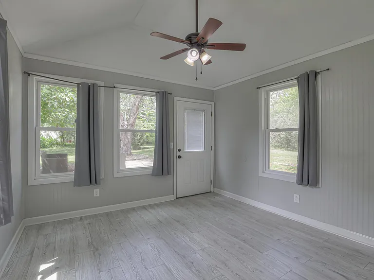 308 Elm Ave — Photo 23