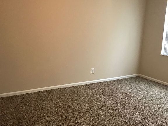 3rd image of 21 Ridgemont Dr #D7ca6d9b9