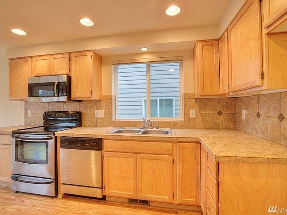 3rd image of 11453 SE 195th Pl