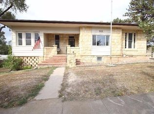 311 E 13th St, Ellis, KS 67637