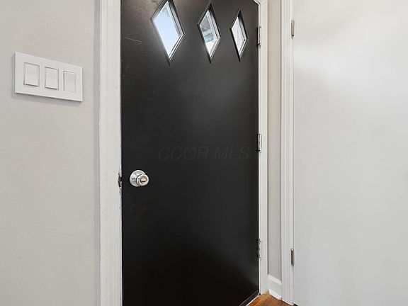 5th image of 1571 Wilson Ave