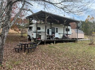 2726 Indian Creek Rd, Dandridge, TN 37725