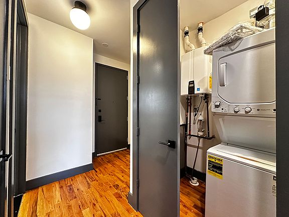 4th image of 568-70 Communipaw Ave #104