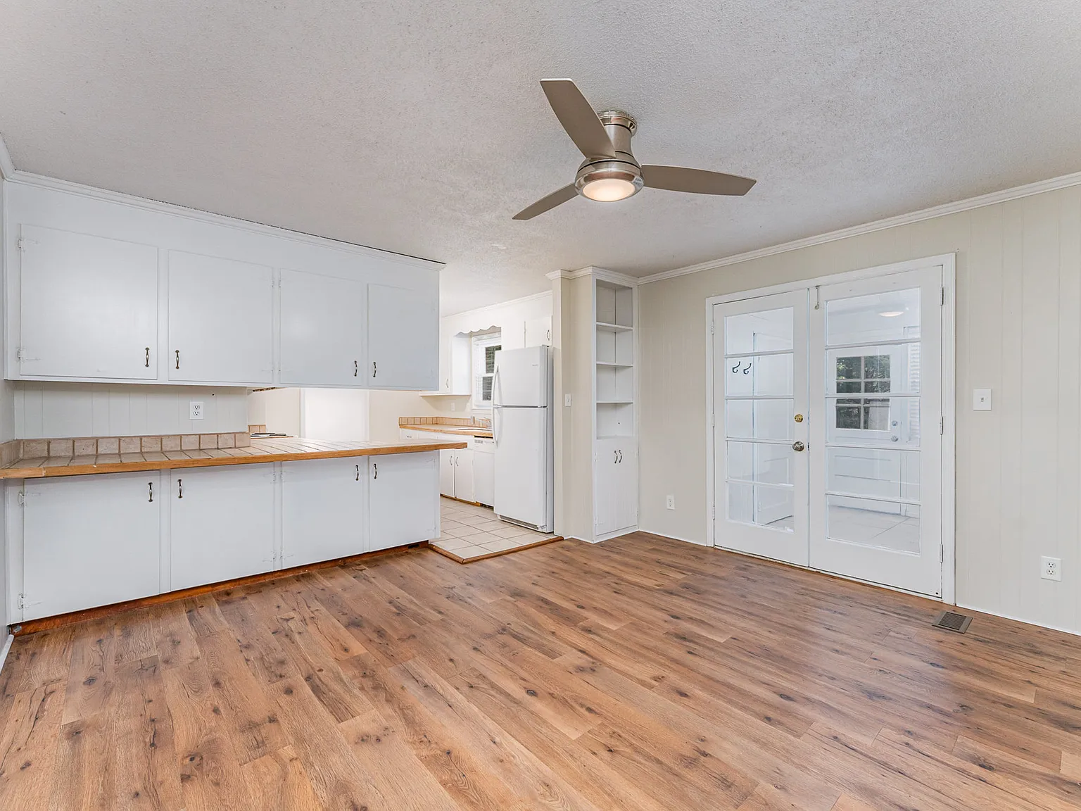 3252 Northampton Drive — Photo 3