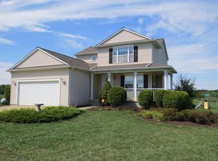 8098 Cook Rd, Swartz Creek, MI 48473