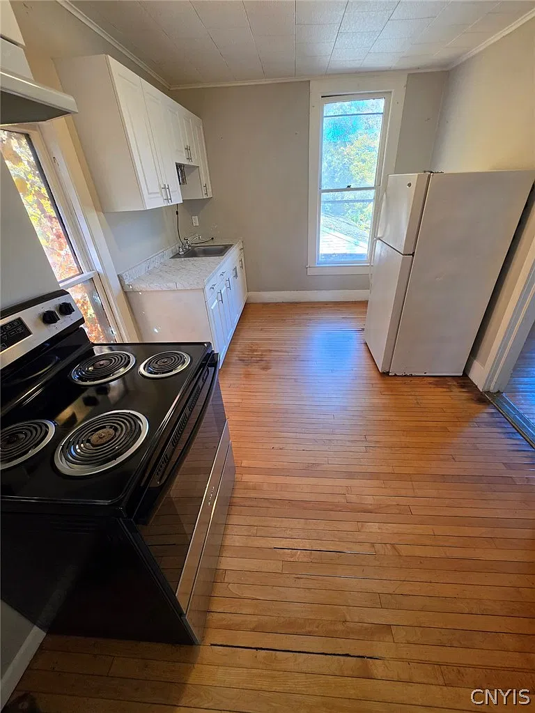 1 bed, 1.0 bath, 5088 sqft, $1,100 — Photo 2