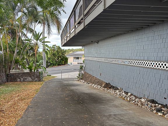 3rd image of 73-1172 Kaiminani Dr