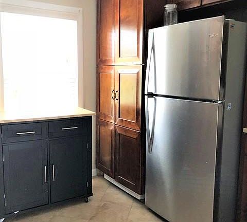 4th image of 7 Raymond Ct #2F
