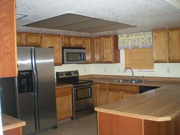 2nd image of 1990 W Southbrooke Cir