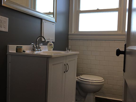 5th image of 185 Harcourt Dr