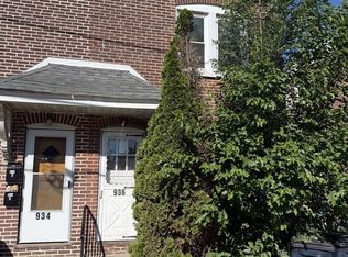 936 Simpson St FLOOR 2, Crum Lynne, PA 19022