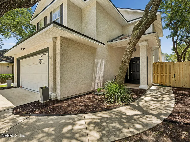 3987 America Ave — Photo 1