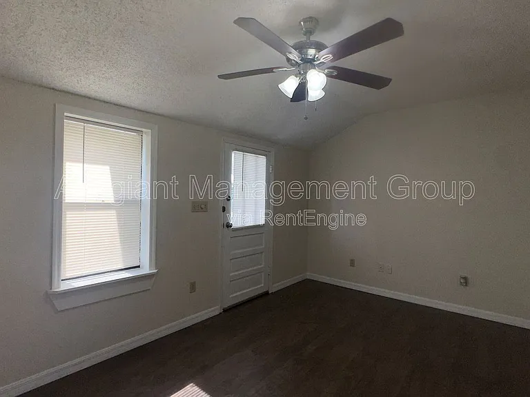 616 Massachusetts Ave #A — Photo 3