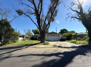 1610 Bay Meadows Dr, Modesto, CA 95350