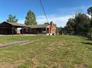 1298 Sunburst Rd, Evington, VA 24550