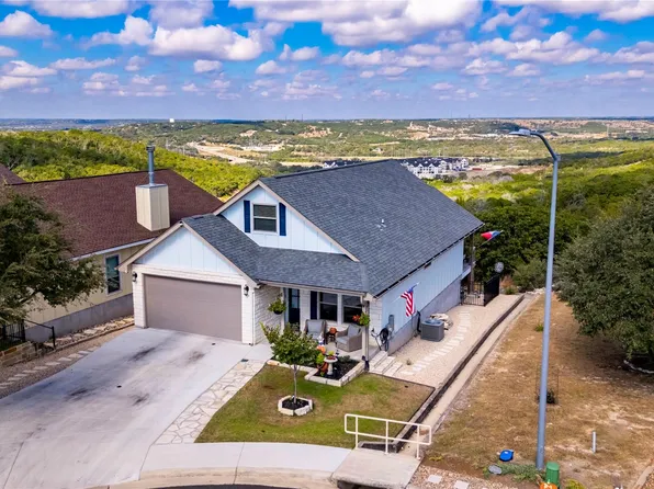 1057 Roanoke Ln, Kerrville, TX 78028
