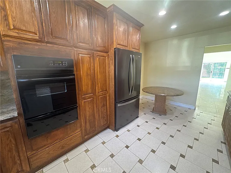 5171 Chimineas Ave — Photo 9