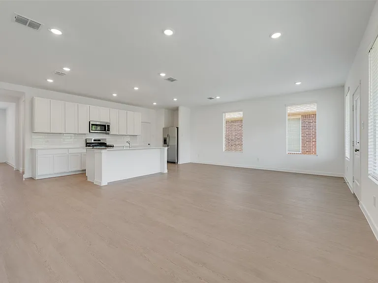 1900 Monchino Pl — Photo 8