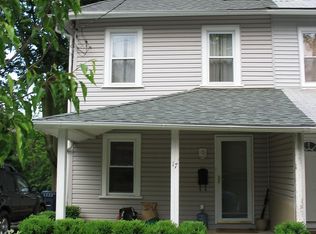 17 Summit Ave, Paoli, PA 19301