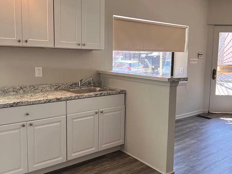 1315 W Porter St #1-& — Photo 10