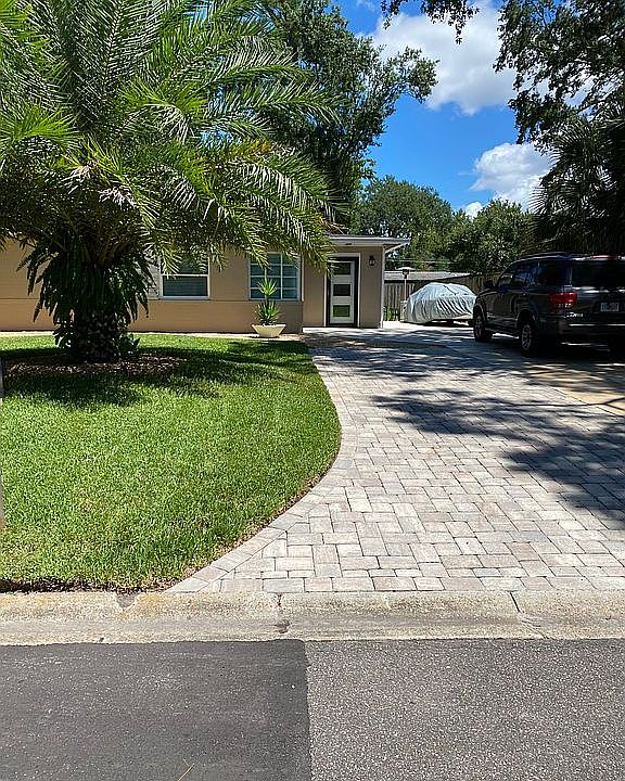 1st image of 3529 Formosa Dr