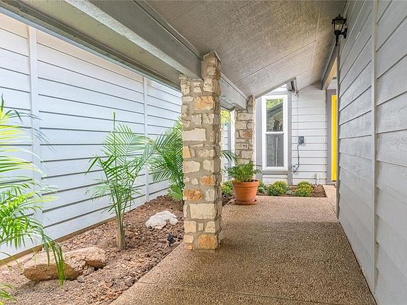 3rd image of 8909 Mount Bartlett Dr
