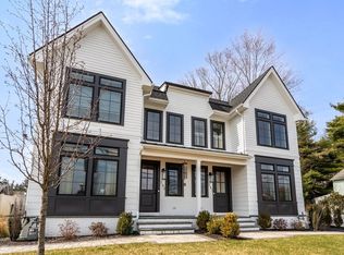 251 Garden St #251, Needham, MA 02492