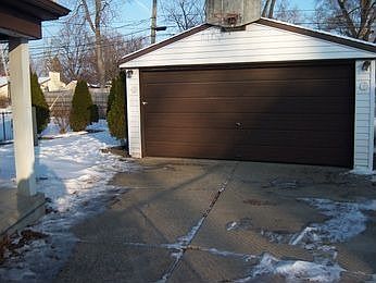 2nd image of 4651 Jackson St