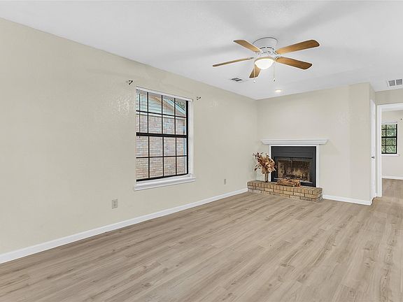 3rd image of 209 W Trinity St #D