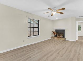 209 W Trinity St #C, Forney, TX 75126
