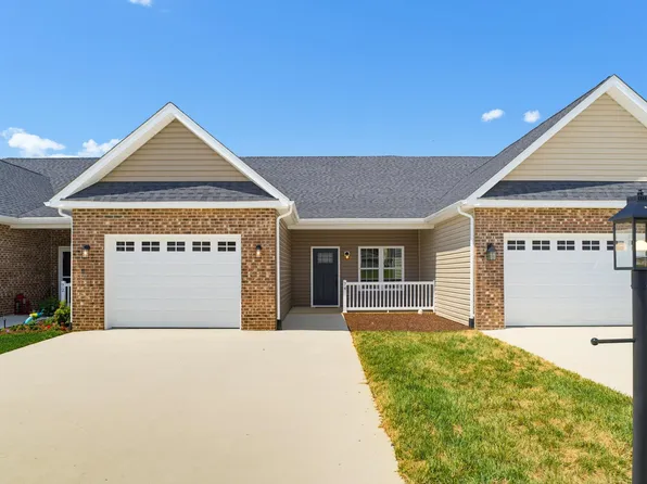74 Fossil Dr, Stuarts Draft, VA 24477