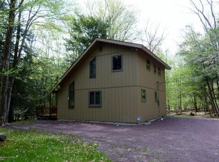 126 Arthurs Way, Pocono Lake, PA 18610