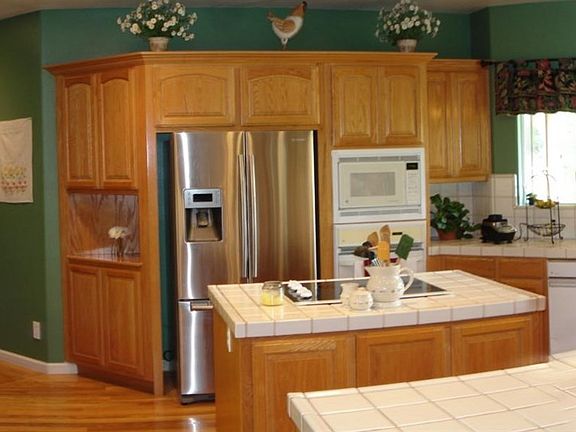 4th image of 1170 Castle Lake Cir