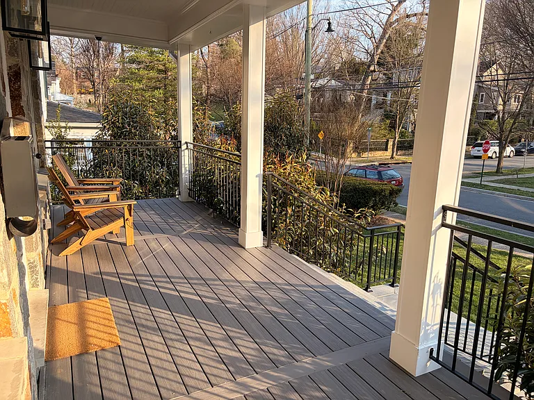 153 Quincy St — Photo 3